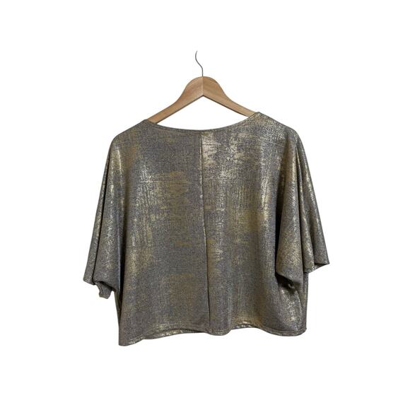 Caution to the Wind Women's Gold Metallic Shimmer Short Sleeve Cropped Tee Large - Picture 2 of 6